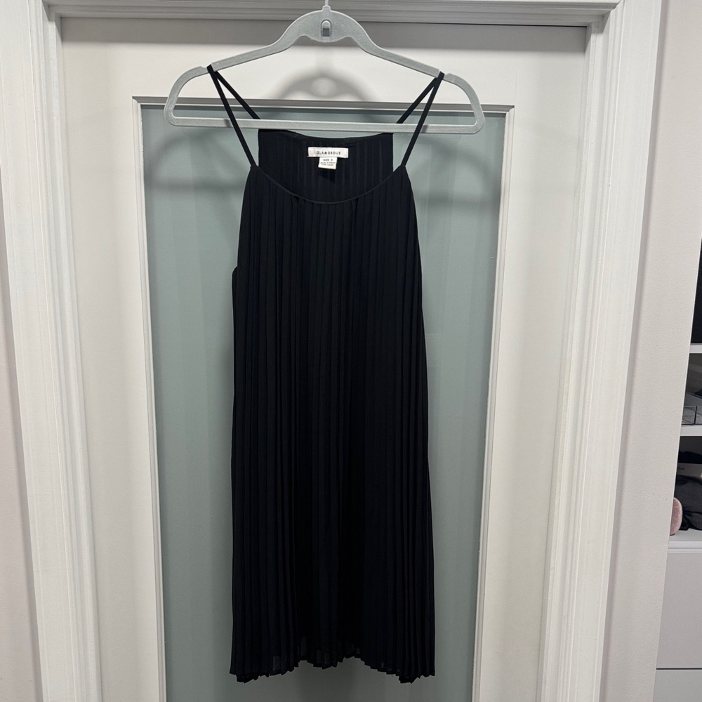 (Glamorous) Black Pleated Dress